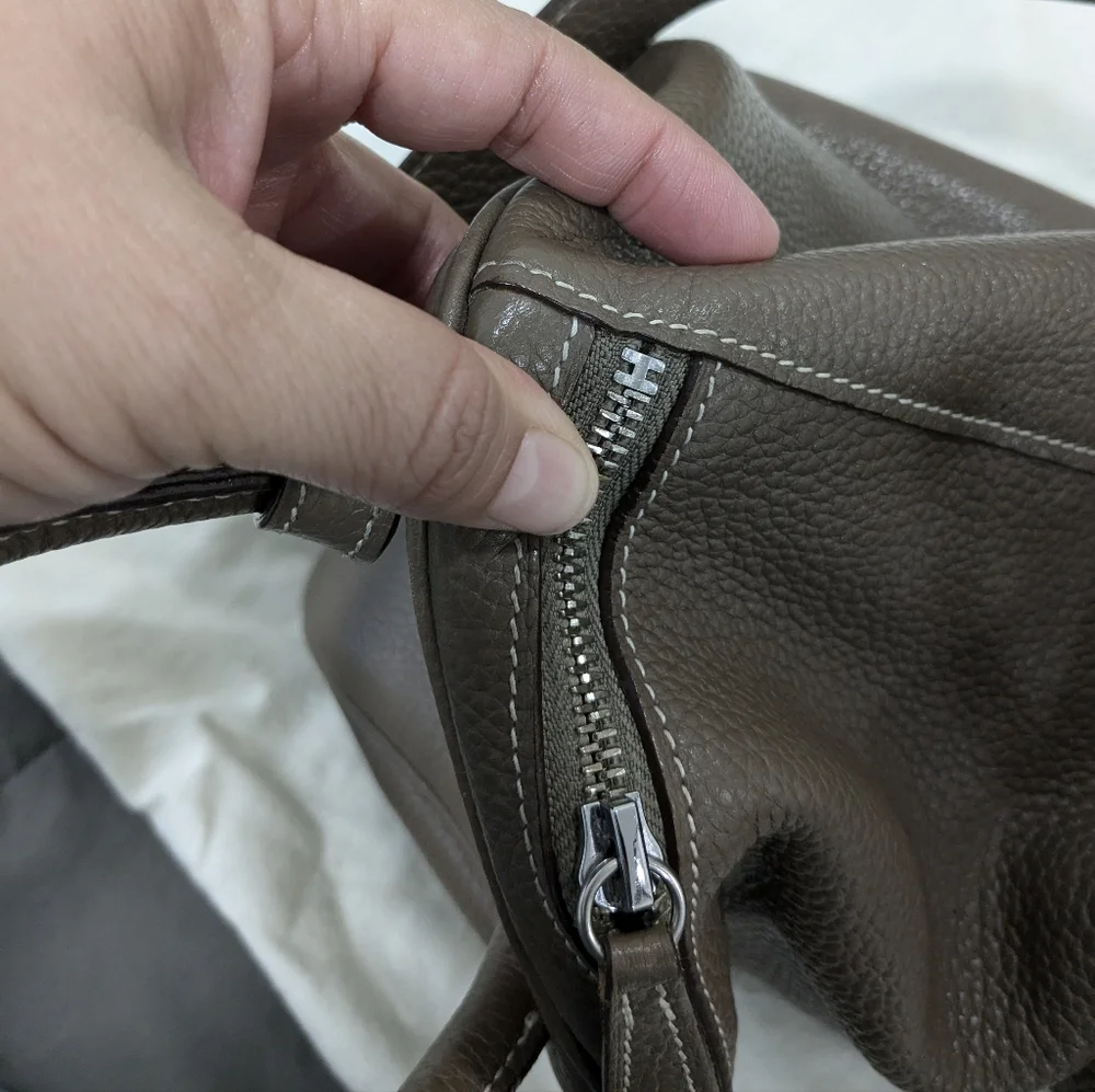 Elegant Brown Satchel Bag - Picture 11 of 16